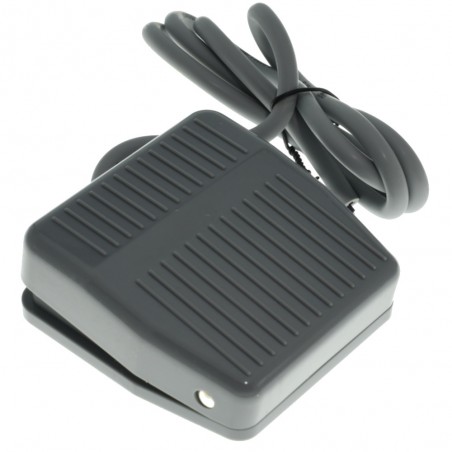 Interruttore Spdt a pedale con cavo da 1m 250V 10A pedal foot switchGenerico